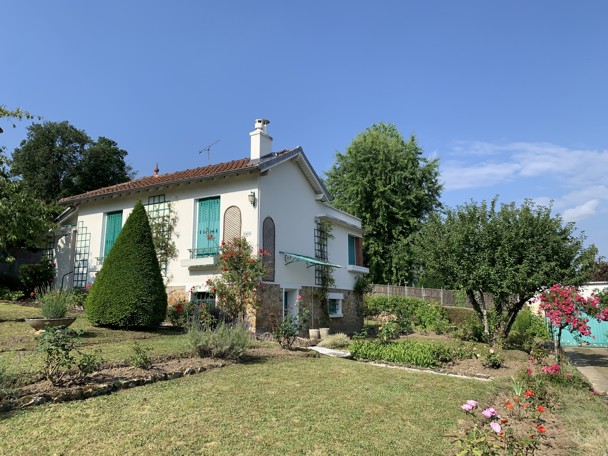 location A LOUER ORSAY MAISON 3 PIECES 57.69 M² AVEC JARDIN De Toit